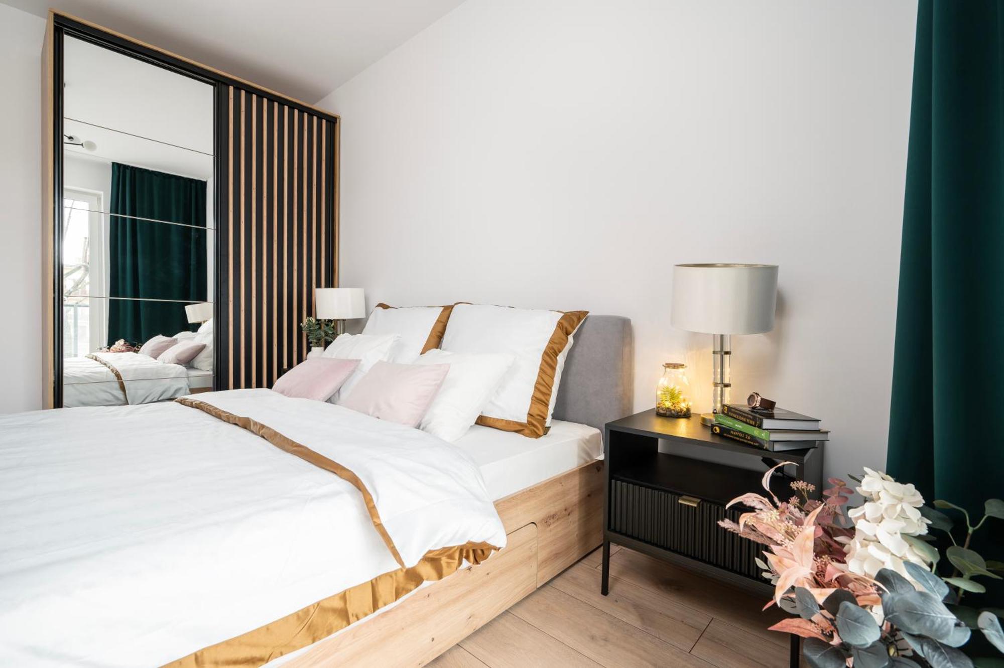 Manufaktura Residence - Apartamenty Prestiz Z Garazem Podziemnym I Dwoma Lazienkami وودج المظهر الخارجي الصورة