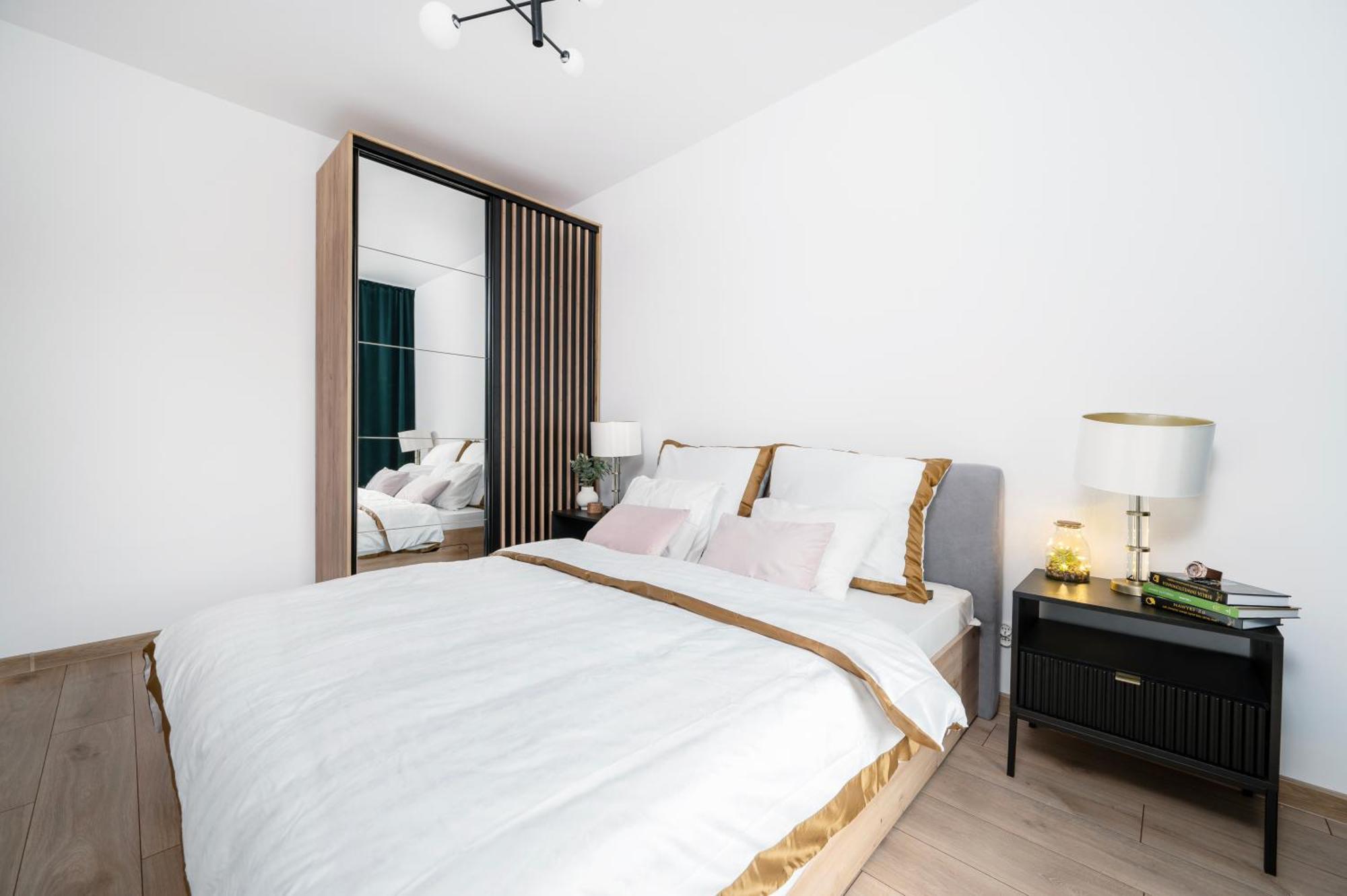 Manufaktura Residence - Apartamenty Prestiz Z Garazem Podziemnym I Dwoma Lazienkami وودج المظهر الخارجي الصورة