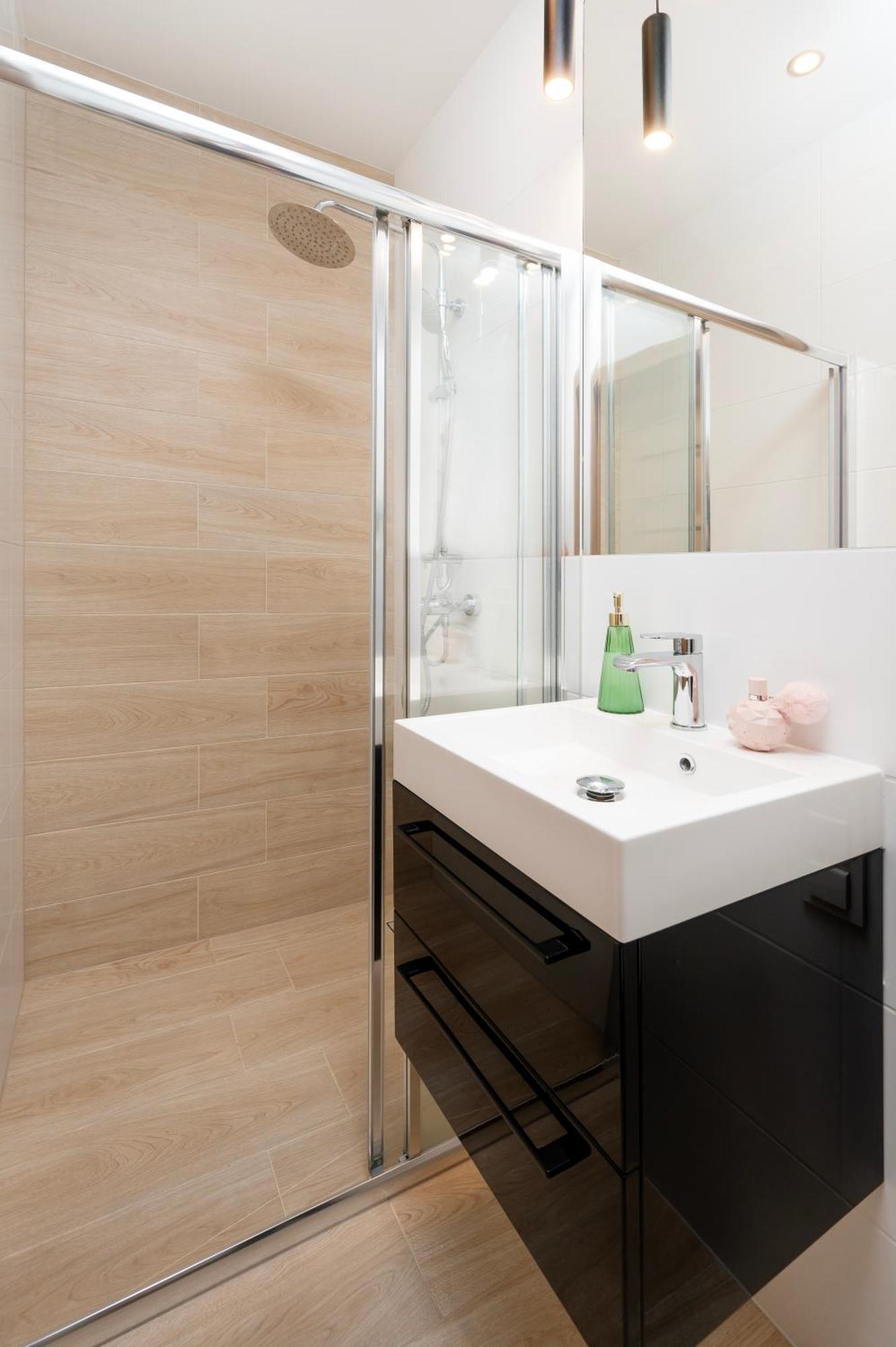 Manufaktura Residence - Apartamenty Prestiz Z Garazem Podziemnym I Dwoma Lazienkami وودج المظهر الخارجي الصورة